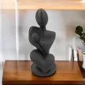 Statueta Minimalista Mama si Copilul, Design Modern 3D, Bioplastic Premium Eco-Friendly, Cadou pentru Proaspete Mamici, 150x69x67 mm, Fabricata in Romania