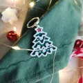 Dog Tag de Crăciun - Medalion cu formă de brăduț pentru căței